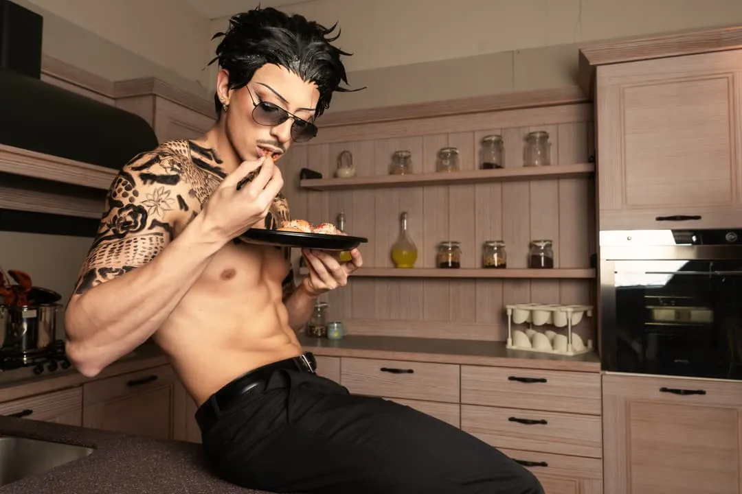 The Way of the Househusband · UltraParadise 8